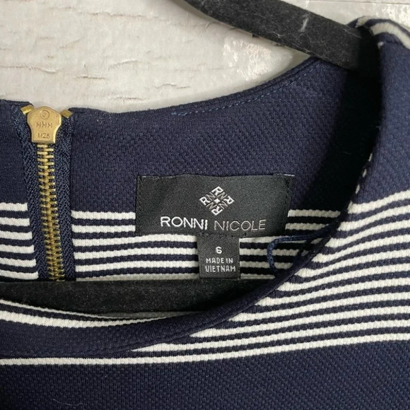 Ronni Nicole striped dress midi navy gray size 6 - Picture 5 of 11